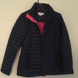 Vineyard vines xs navy lightweight down jacket.